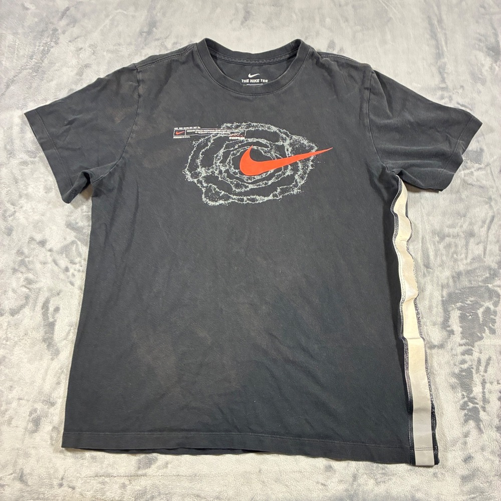 Nike T-Shirt Mens Large Black Deep Spaces Graphic Side Stripe Tee